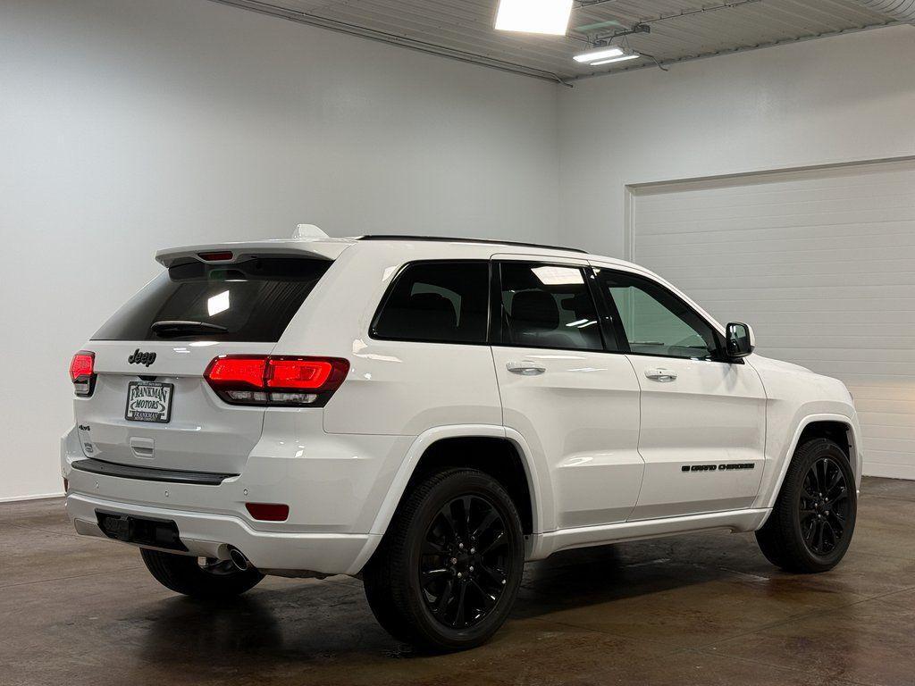 used 2022 Jeep Grand Cherokee car, priced at $27,612