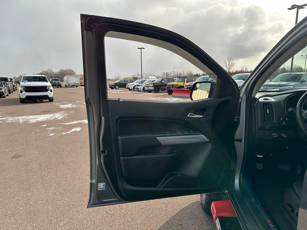 used 2022 Chevrolet Colorado car, priced at $35,983