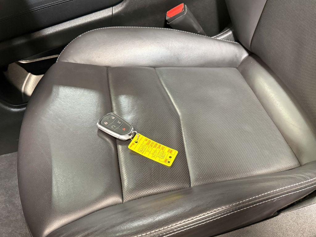 used 2024 Cadillac XT5 car, priced at $36,711