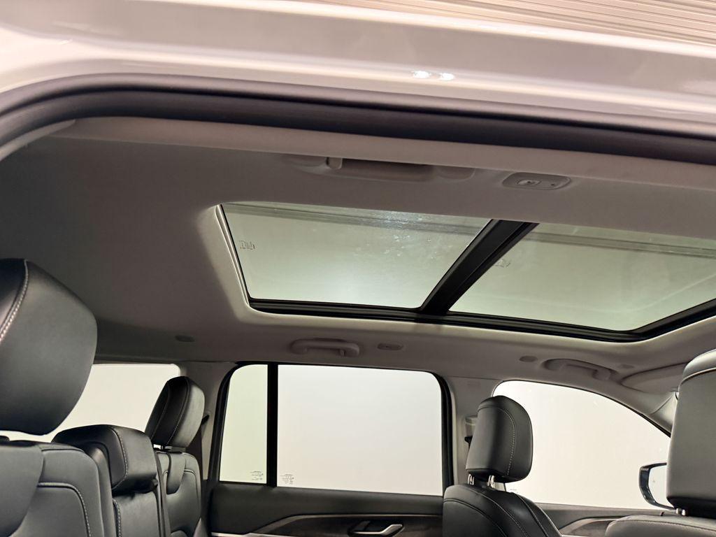 used 2023 Jeep Grand Cherokee car, priced at $27,645