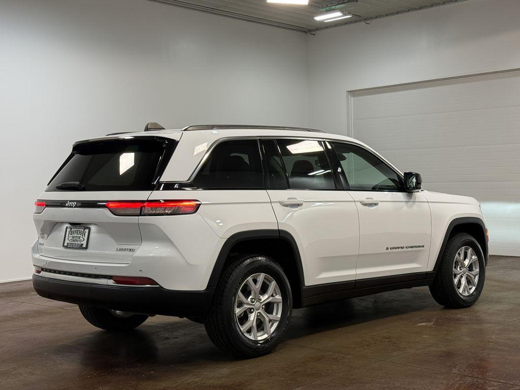 used 2023 Jeep Grand Cherokee car, priced at $27,645