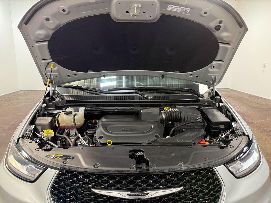 used 2024 Chrysler Pacifica car, priced at $29,853