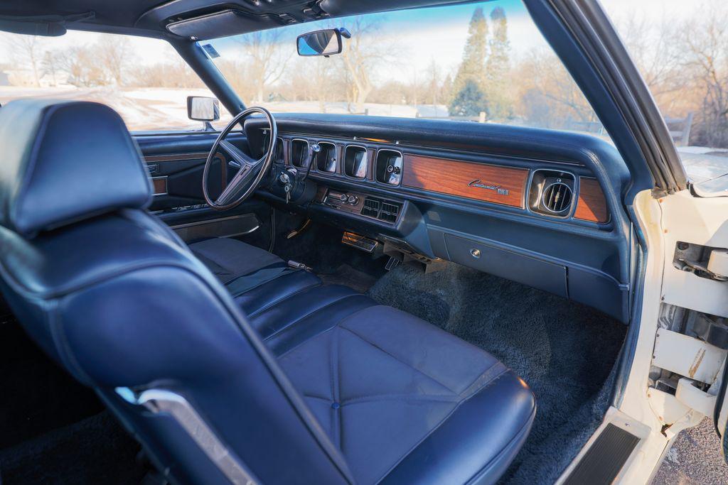 used 1971 Lincoln Continental car, priced at $22,853