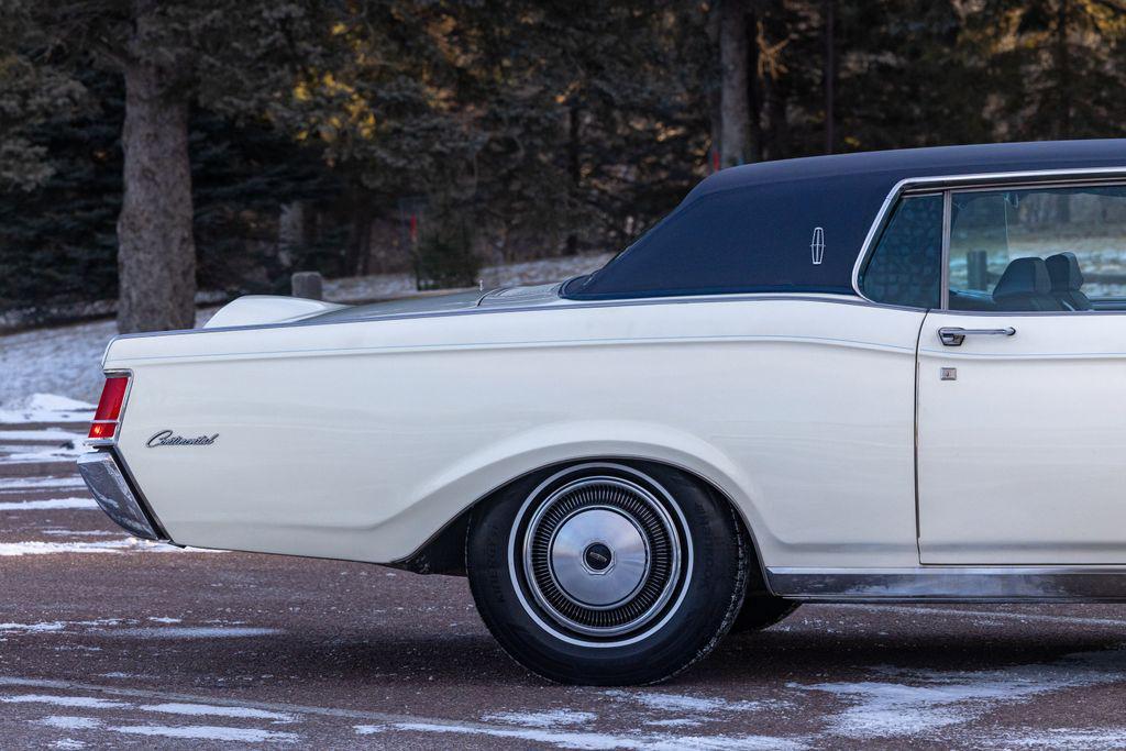 used 1971 Lincoln Continental car, priced at $22,853