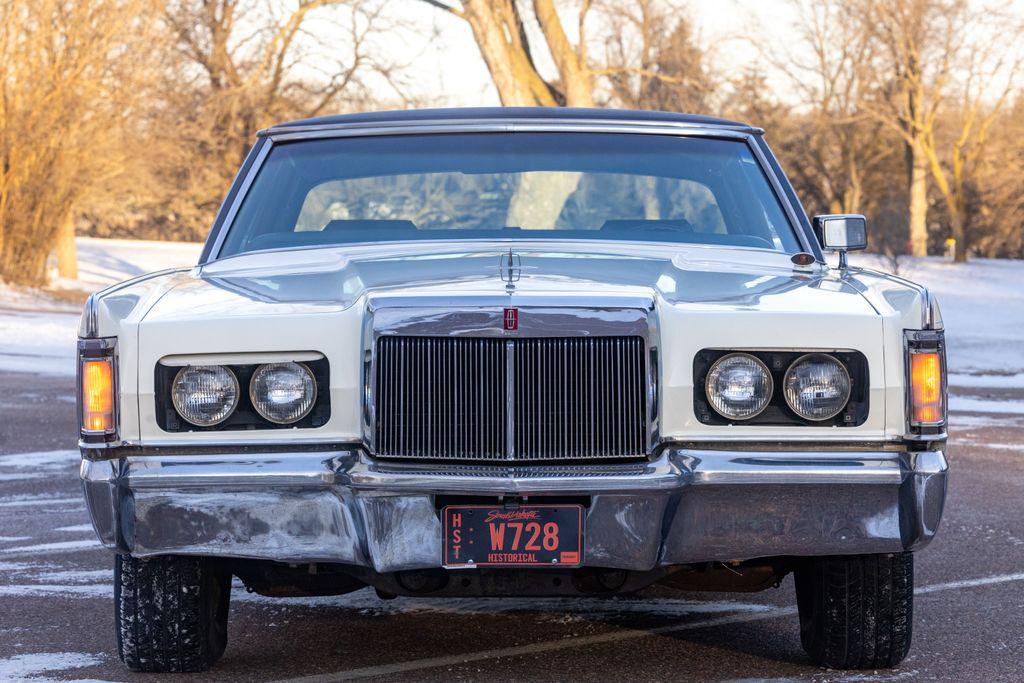 used 1971 Lincoln Continental car, priced at $22,853