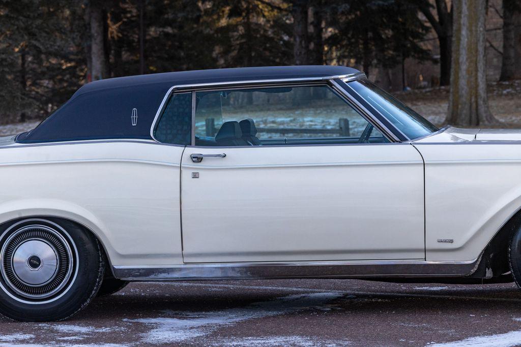 used 1971 Lincoln Continental car, priced at $22,853