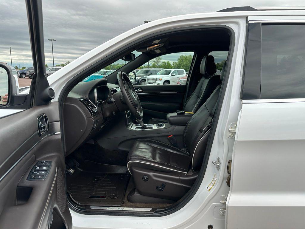 used 2019 Jeep Grand Cherokee car, priced at $24,158