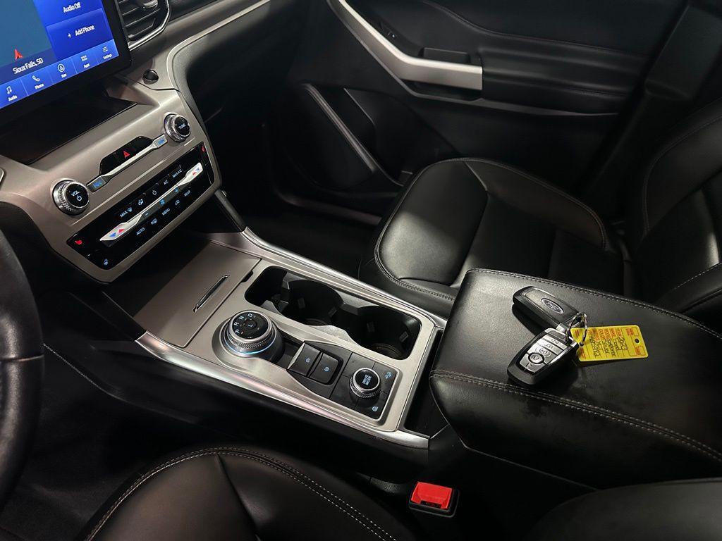 used 2023 Ford Explorer car, priced at $30,864