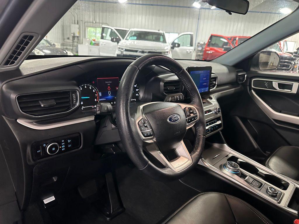 used 2023 Ford Explorer car, priced at $30,864