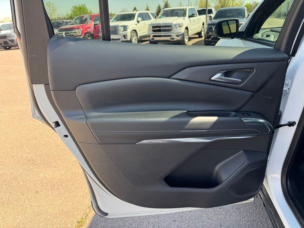 used 2026 Chevrolet Traverse car, priced at $43,664