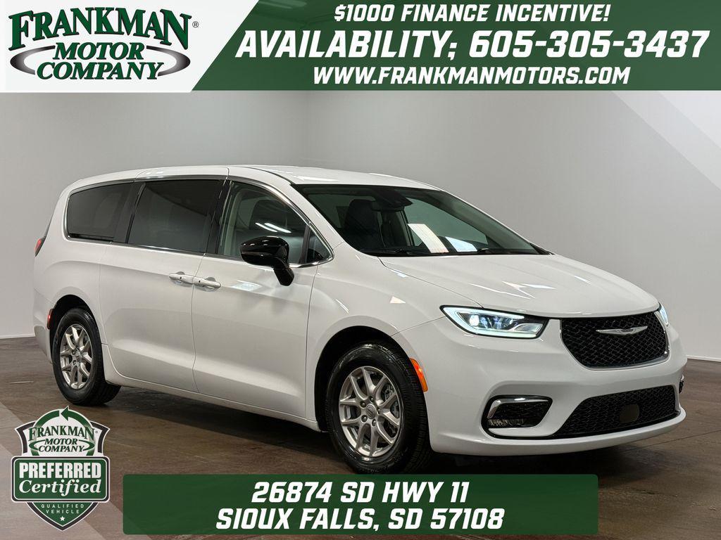 used 2024 Chrysler Pacifica car, priced at $29,450