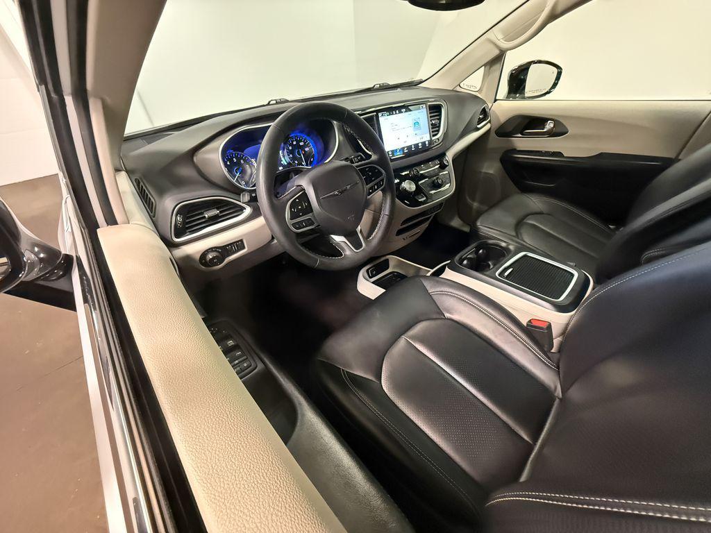 used 2024 Chrysler Pacifica car, priced at $29,450