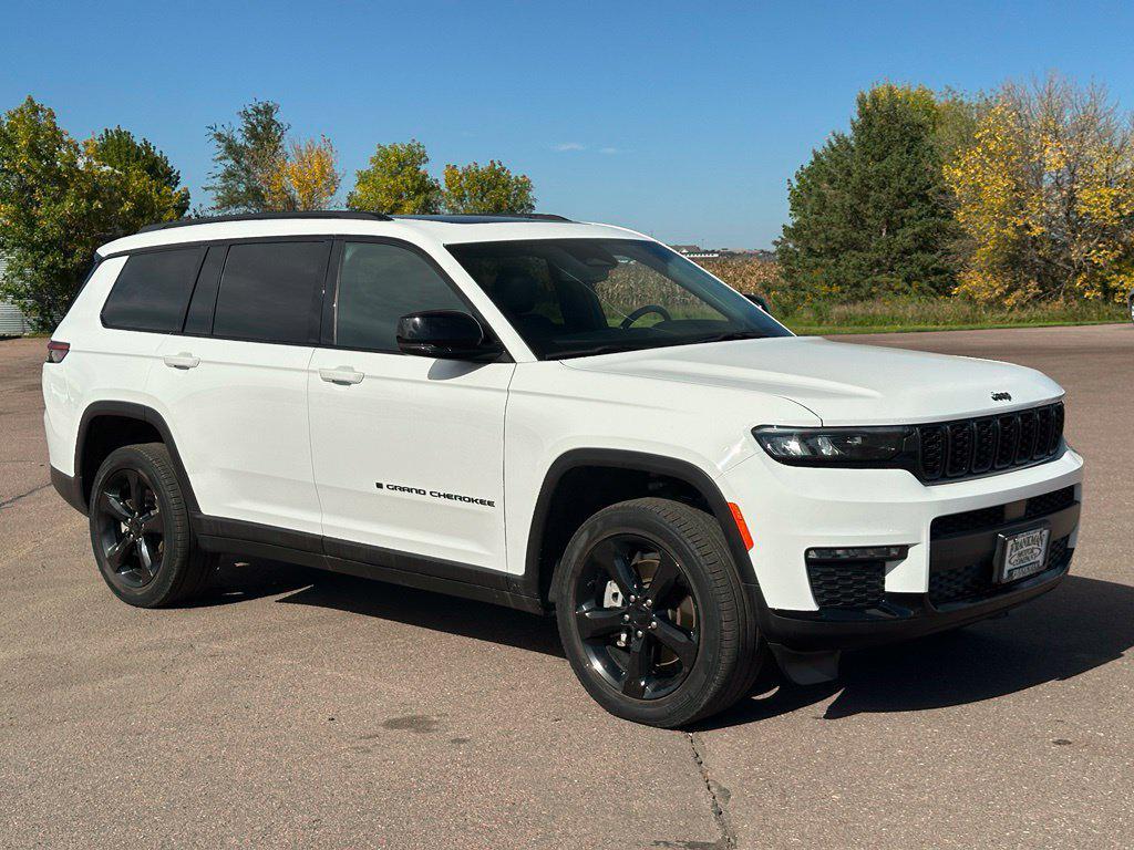 used 2024 Jeep Grand Cherokee L car, priced at $35,235