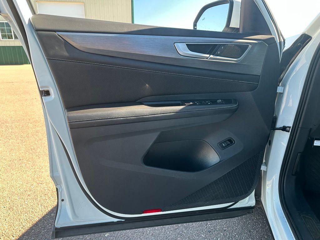 used 2024 Volkswagen Atlas Cross Sport car, priced at $36,066