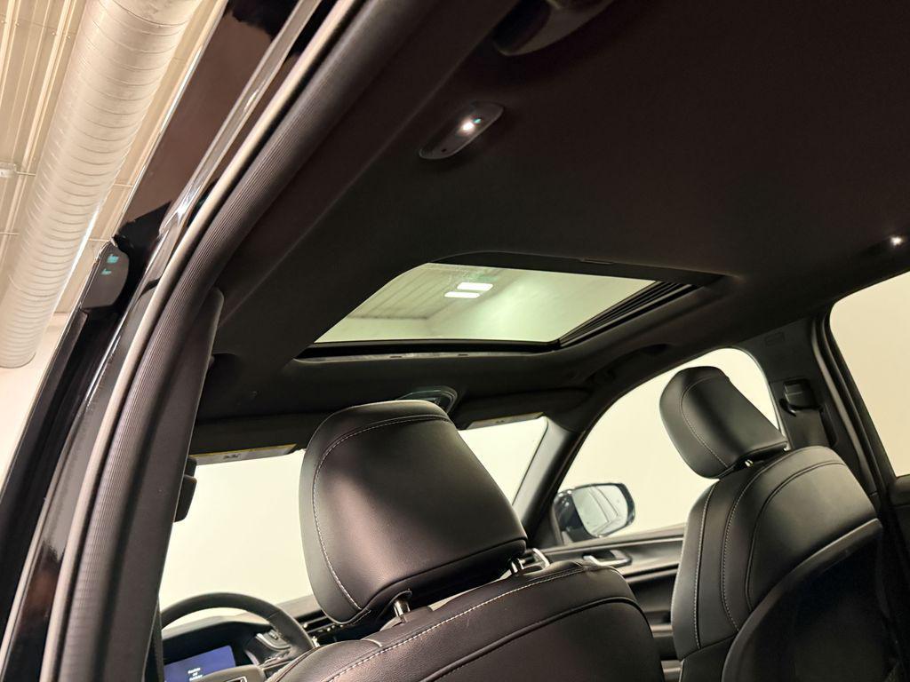 used 2024 Jeep Grand Cherokee car, priced at $32,555