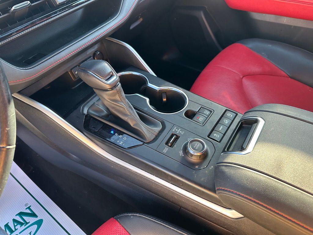 used 2021 Toyota Highlander car, priced at $28,479