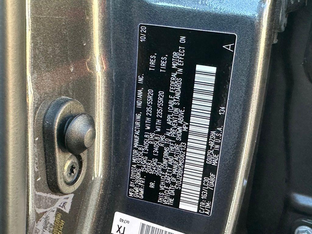 used 2021 Toyota Highlander car, priced at $28,479