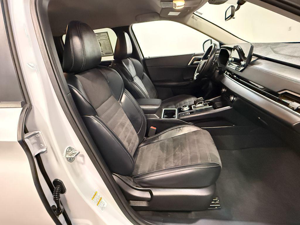 used 2024 Mitsubishi Outlander car, priced at $24,413