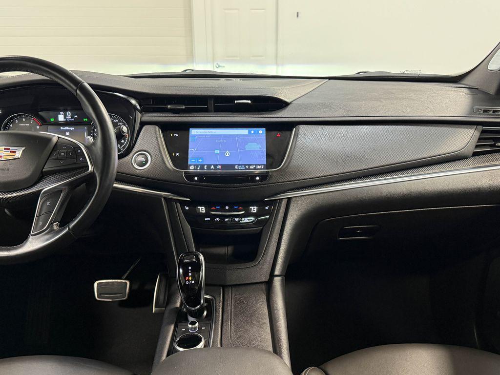used 2024 Cadillac XT5 car, priced at $39,184