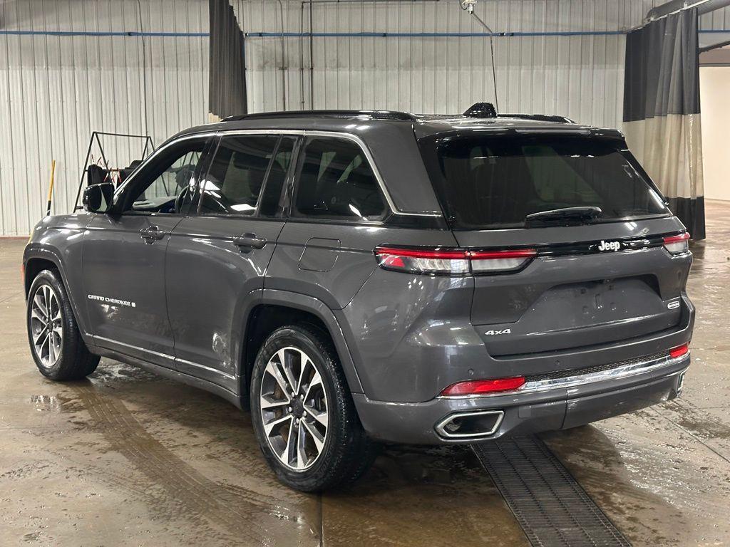 used 2024 Jeep Grand Cherokee car, priced at $41,000