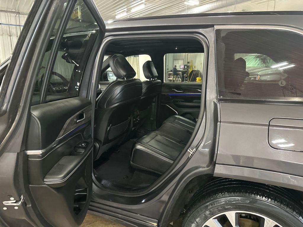 used 2024 Jeep Grand Cherokee car, priced at $41,000