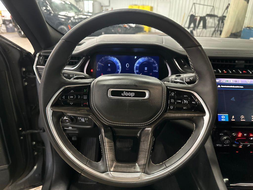 used 2024 Jeep Grand Cherokee car, priced at $41,000