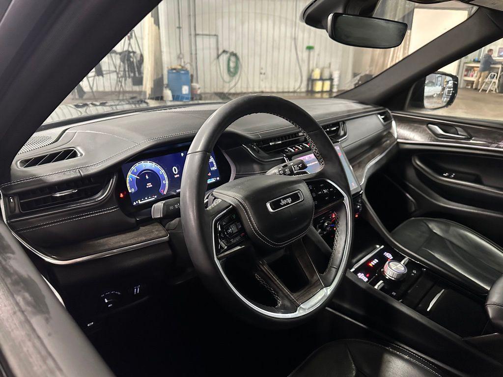 used 2024 Jeep Grand Cherokee car, priced at $41,000