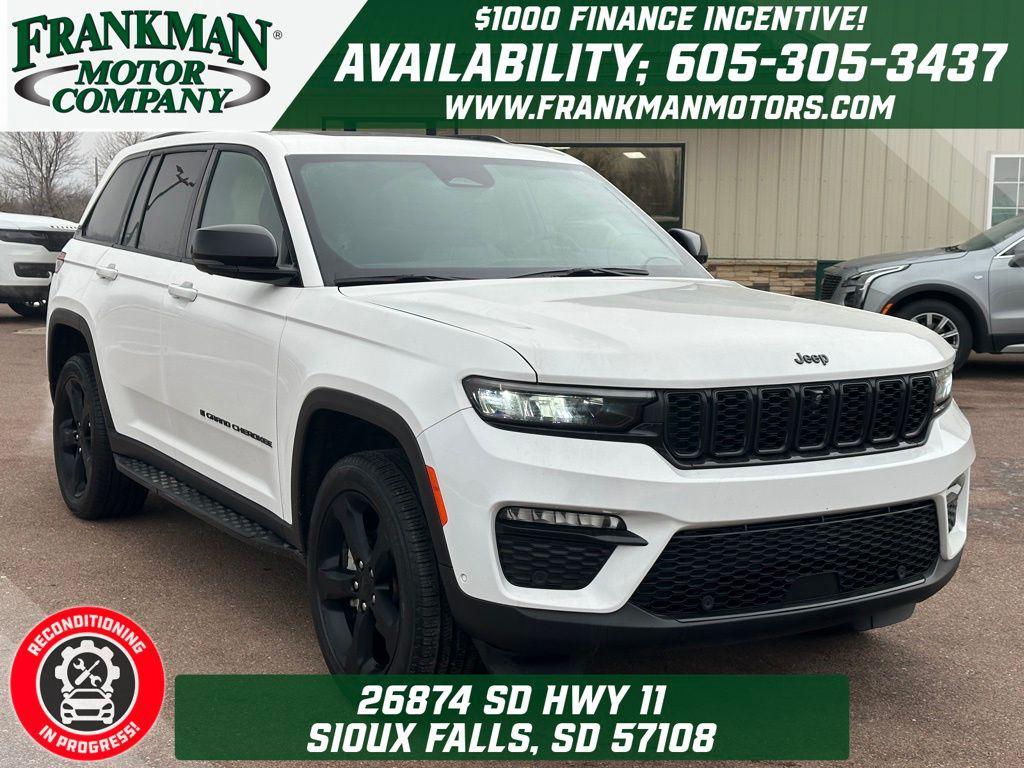 used 2024 Jeep Grand Cherokee car, priced at $32,922