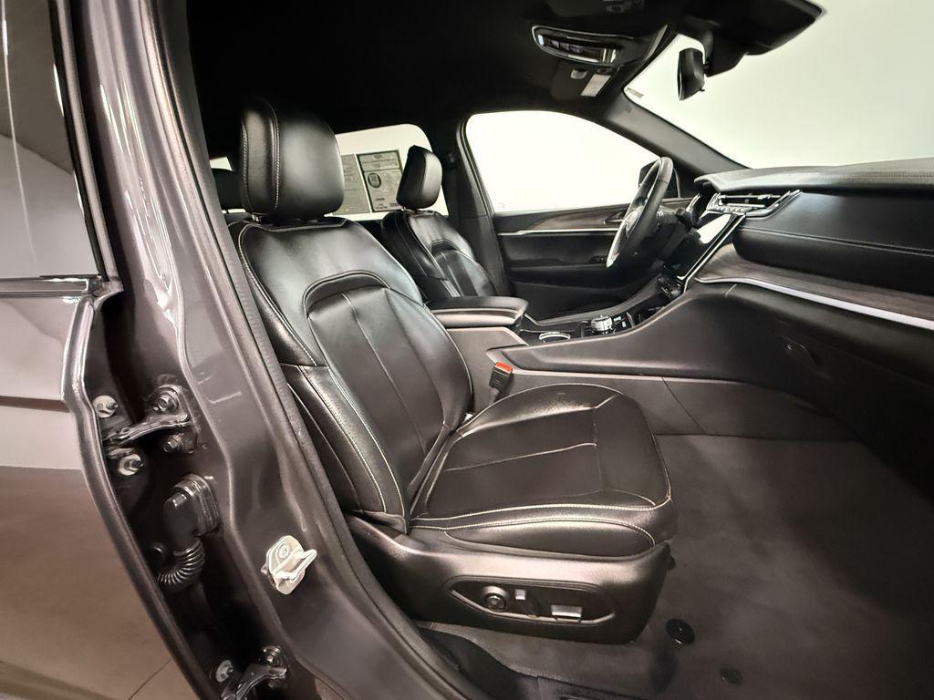 used 2024 Jeep Grand Cherokee L car, priced at $33,483