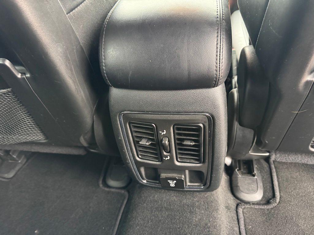 used 2022 Jeep Grand Cherokee car, priced at $28,017