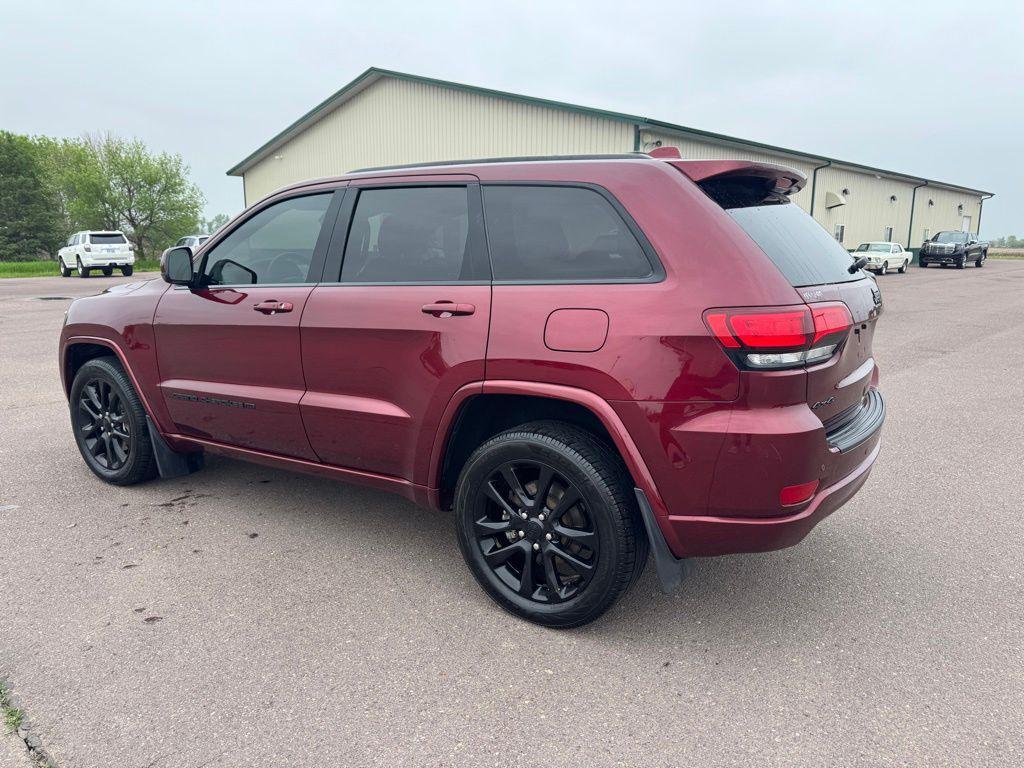 used 2022 Jeep Grand Cherokee car, priced at $28,017