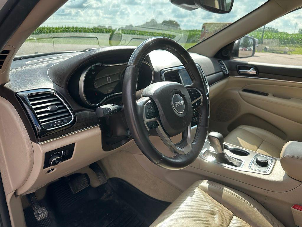 used 2021 Jeep Grand Cherokee car, priced at $31,969