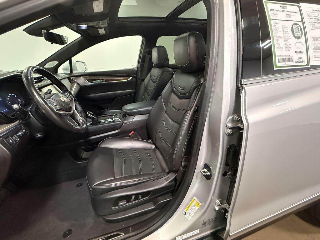 used 2020 Cadillac XT5 car, priced at $26,999