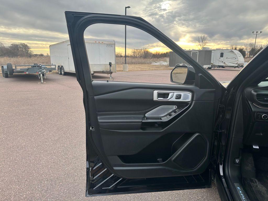 used 2024 Ford Explorer car, priced at $45,937