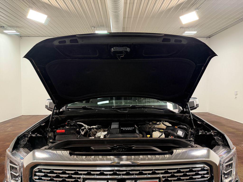 used 2021 GMC Sierra 1500 car, priced at $38,198
