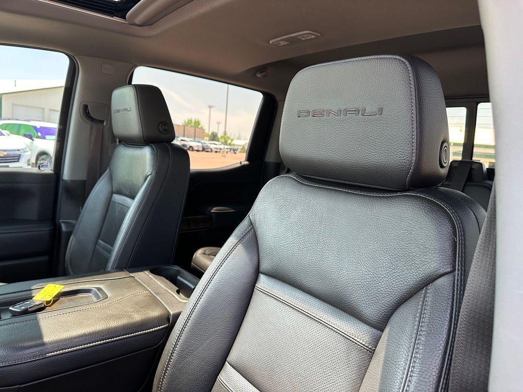 used 2021 GMC Sierra 1500 car, priced at $38,192
