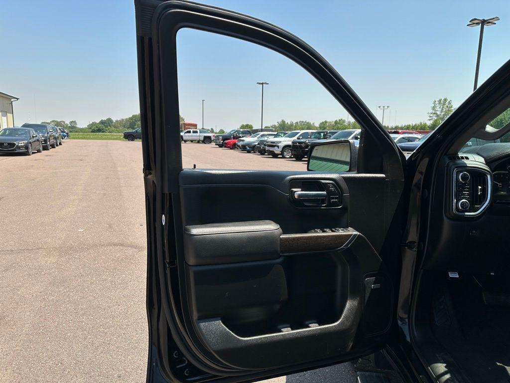 used 2021 GMC Sierra 1500 car, priced at $38,192