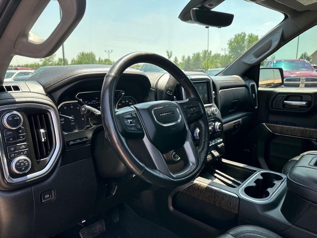 used 2021 GMC Sierra 1500 car, priced at $38,192