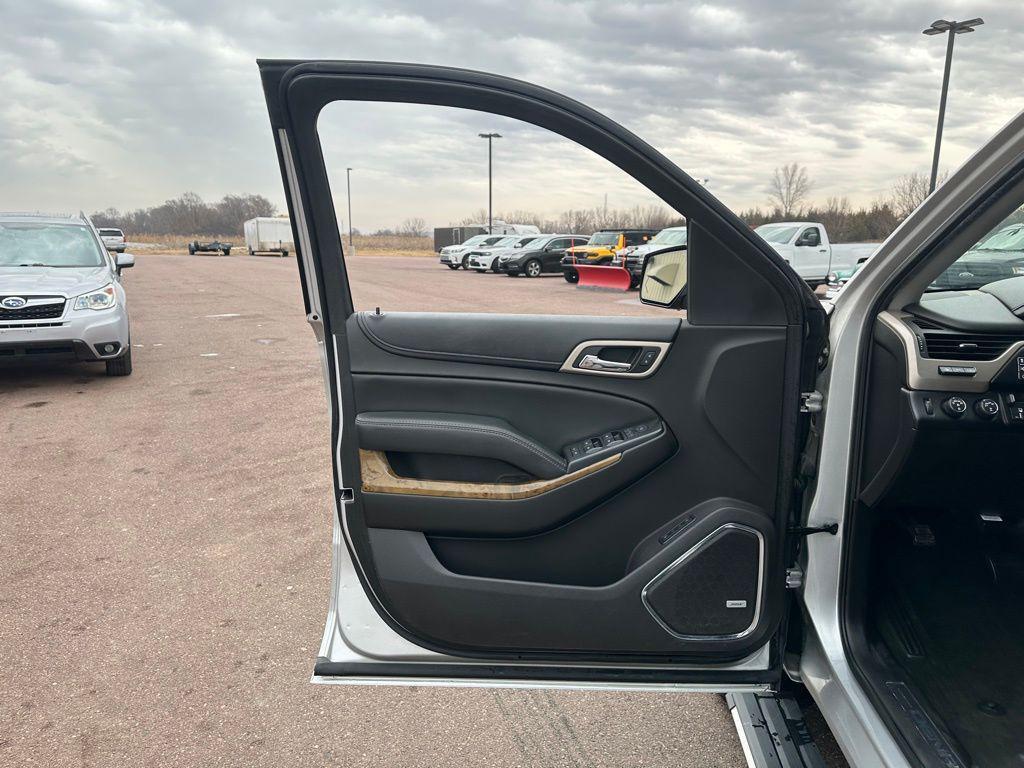 used 2017 GMC Yukon XL car, priced at $23,881