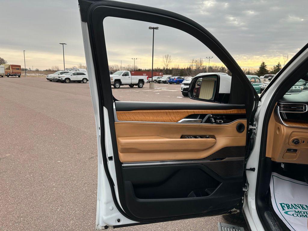 used 2022 Jeep Grand Wagoneer car, priced at $51,937