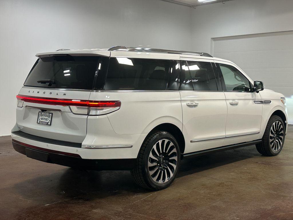 used 2023 Lincoln Navigator car, priced at $61,573