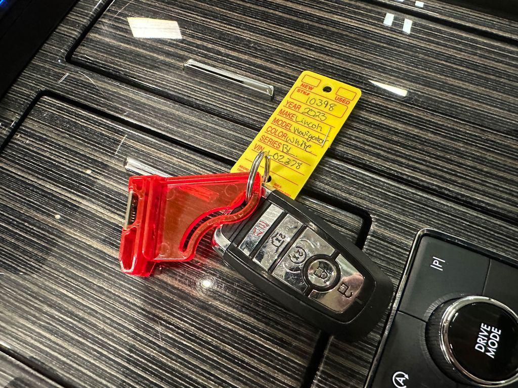 used 2023 Lincoln Navigator car, priced at $61,573