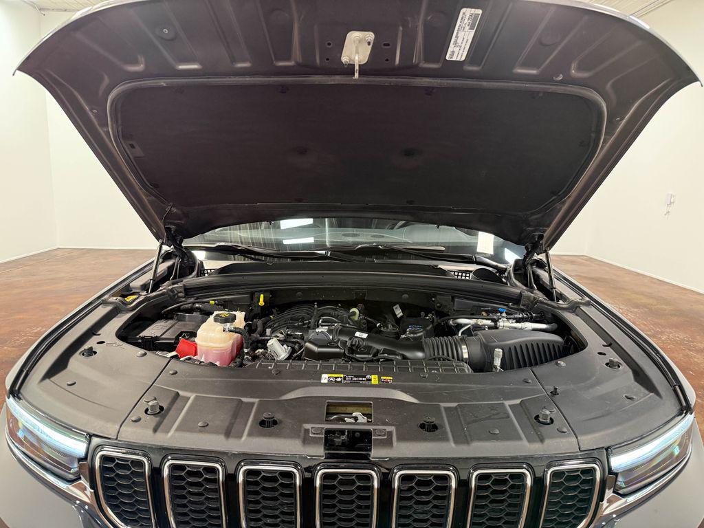 used 2024 Jeep Grand Cherokee L car, priced at $40,332