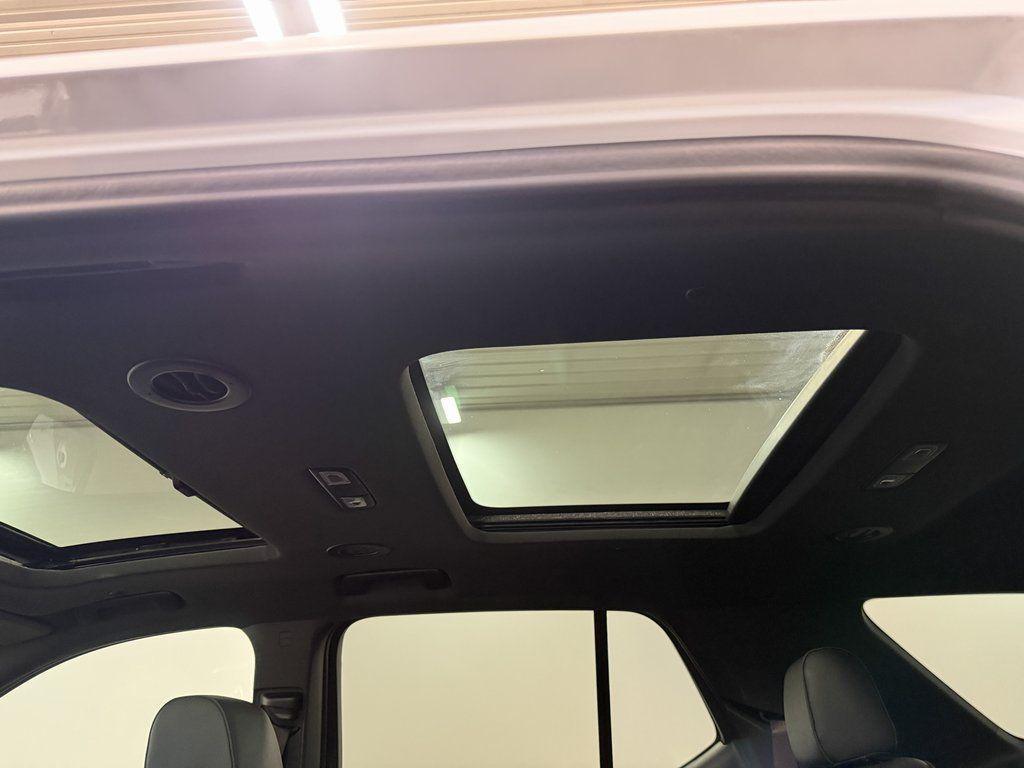 used 2024 Chevrolet Traverse car, priced at $41,300