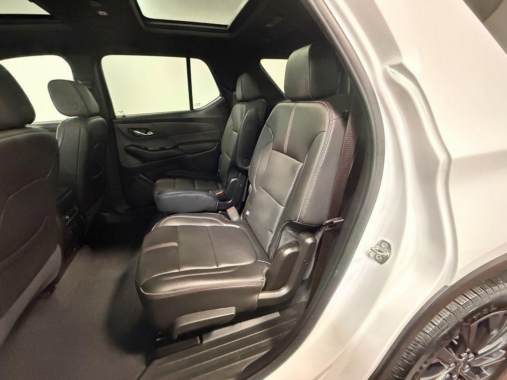 used 2024 Chevrolet Traverse car, priced at $41,300