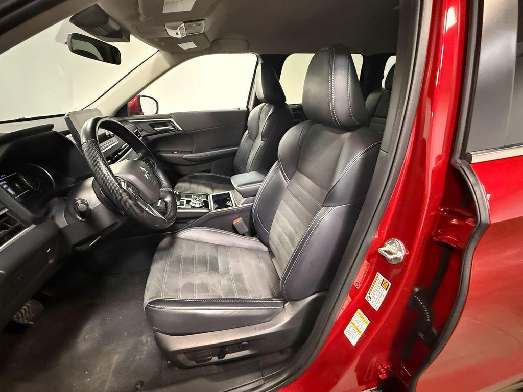 used 2024 Mitsubishi Outlander car, priced at $25,741
