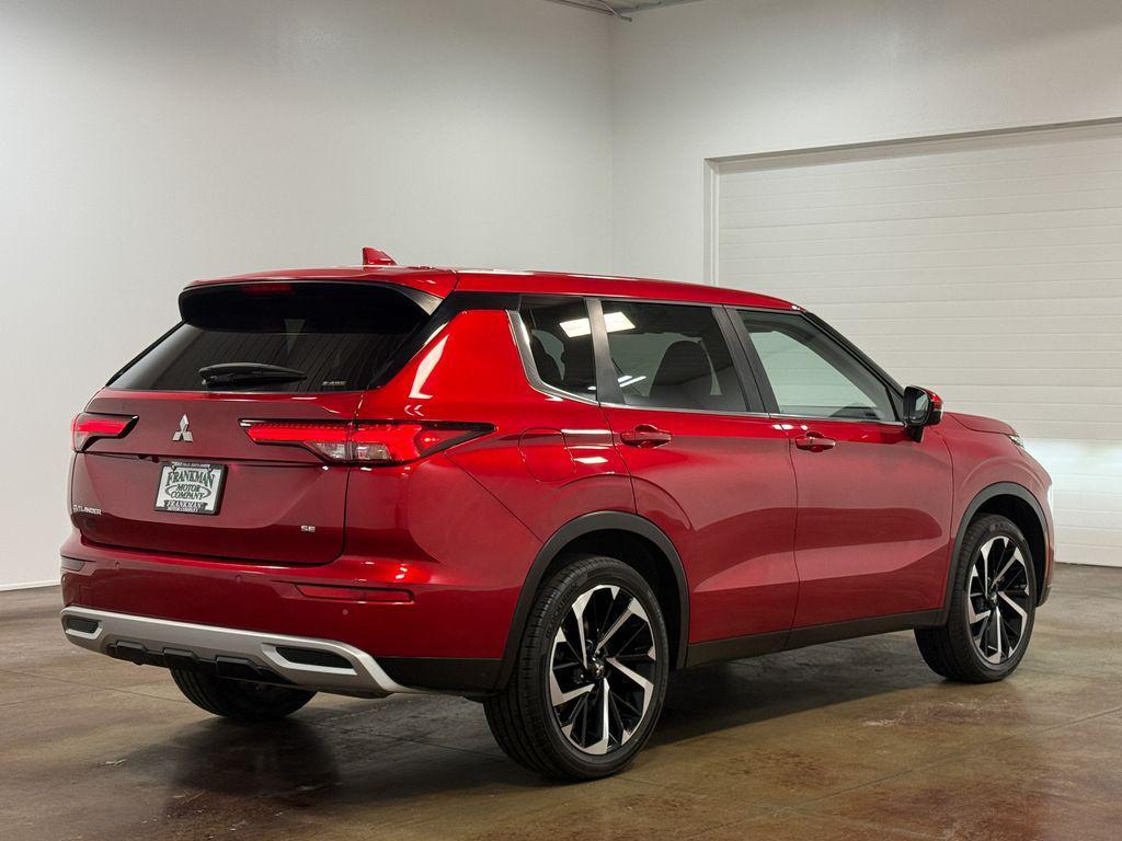 used 2024 Mitsubishi Outlander car, priced at $25,741