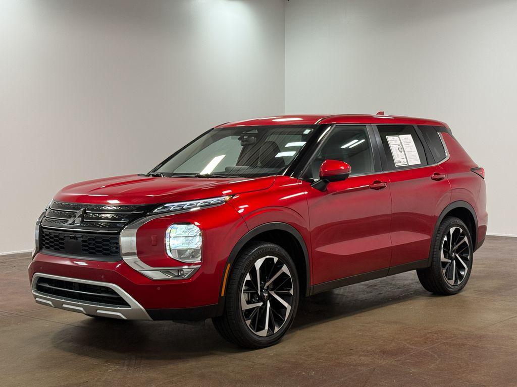 used 2024 Mitsubishi Outlander car, priced at $25,741