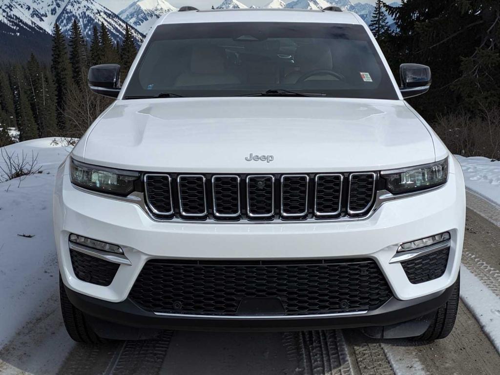 used 2025 Jeep Grand Cherokee car, priced at $39,495