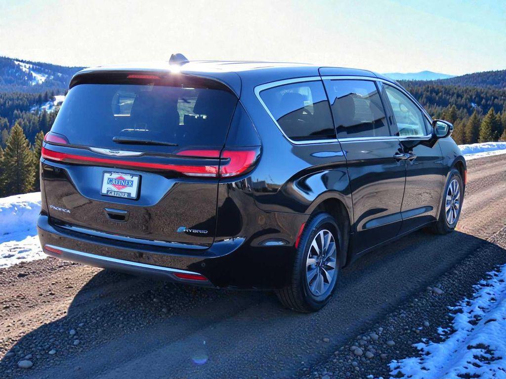 used 2024 Chrysler Pacifica Hybrid car, priced at $29,295
